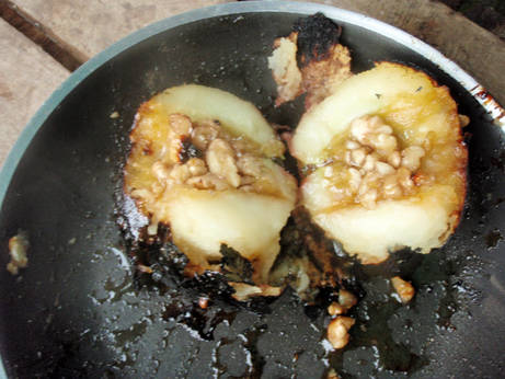 baked apples nuts