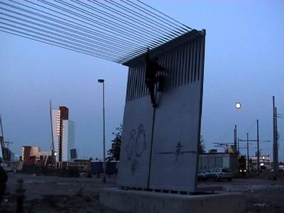 wire sculpture urban climbing heath bunting rotterdam
