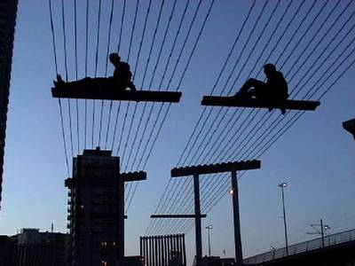 wire sculpture urban climbing heath bunting graeme hogg rotterdam
