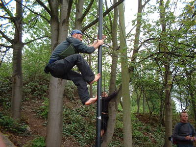 cottage place heath bunting simon worthington barefoot lamp post climbing