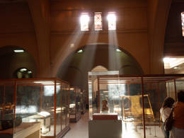 museum light